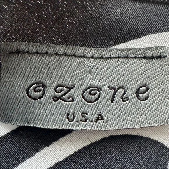 Vintage Ozone USA Black White Asymmetrical Handkerchief Blouse M Y2K Whimsigoth - Picture 2 of 13